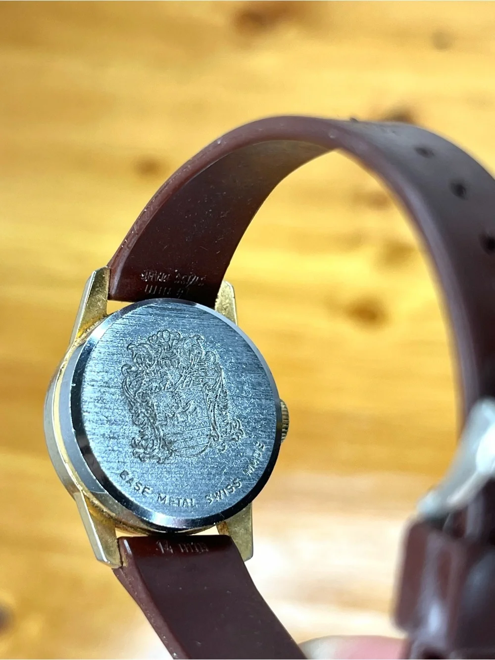 Vintage Native American Indian Hatchet Swiss Made Watch Brown Band 14 mm